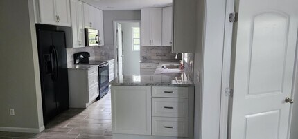 1115 33rd Ave SW in Vero Beach, FL - Building Photo - Building Photo