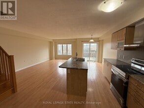 148 Crafter Cres in Hamilton, ON - Building Photo - Building Photo