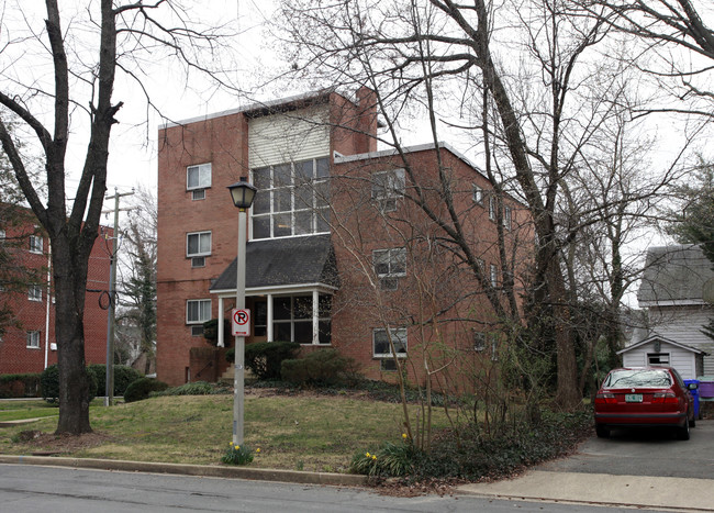 3128 9th St N in Arlington, VA - Building Photo - Building Photo