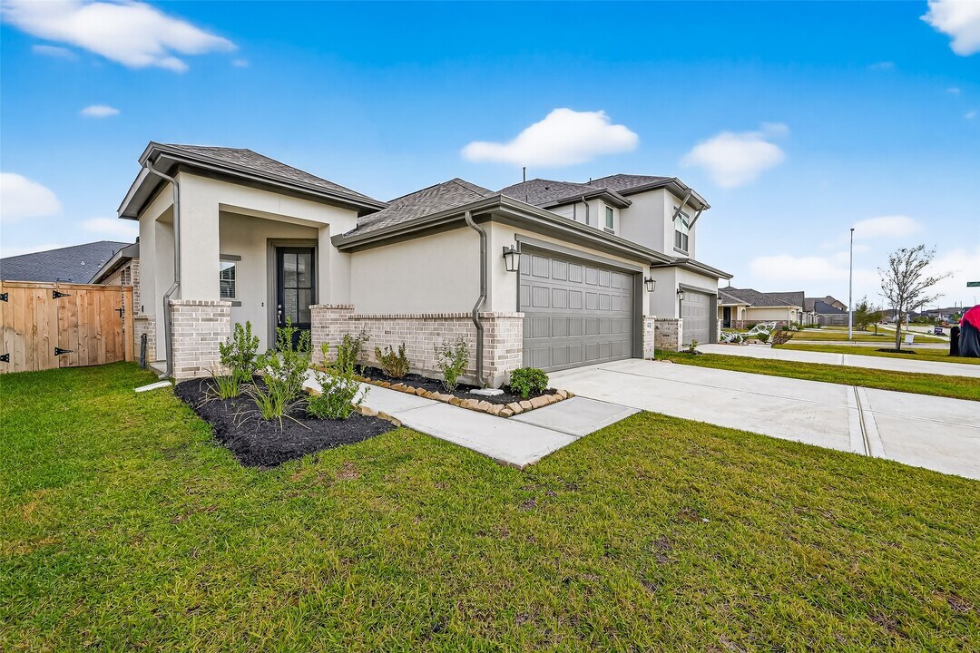 31810 Autumn Spur Ln in Hockley, TX - Foto de edificio