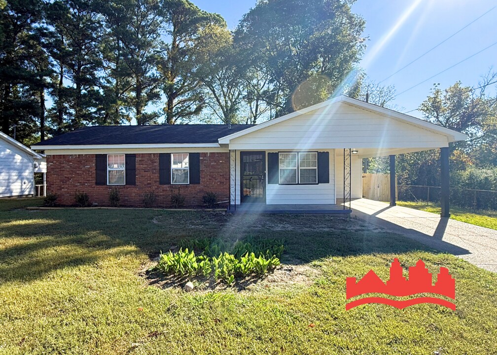 3622 University St in Memphis, TN - Foto de edificio