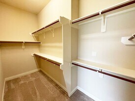 2302 Lost Bridge Ln in Pearland, TX - Building Photo