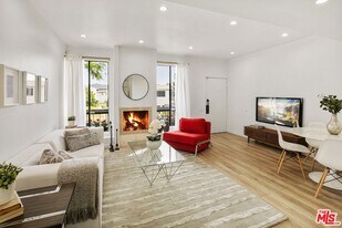 1220 Manning Ave, Unit 9 in Los Angeles, CA - Building Photo