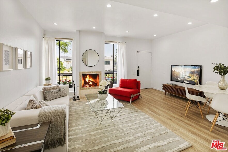1220 Manning Ave, Unit 9 in Los Angeles, CA - Building Photo