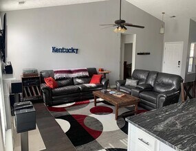 2242 Stonewood Ln in Lexington, KY - Building Photo - Building Photo