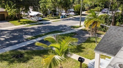 947 NE 149th St in North Miami, FL - Building Photo - Building Photo