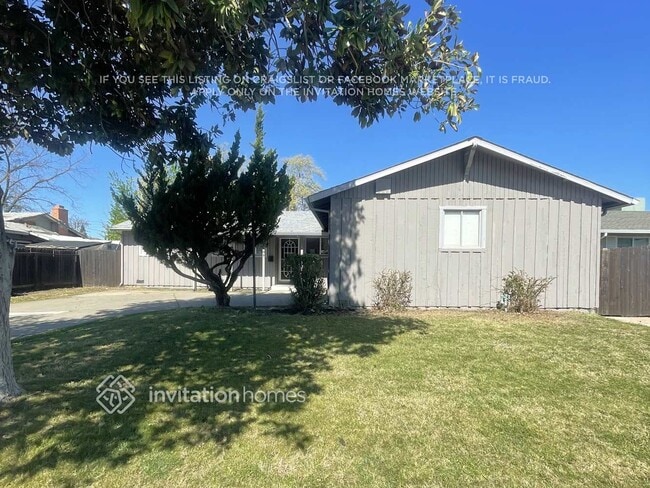 4409 Chapel Way in Sacramento, CA - Building Photo - Building Photo