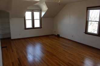 6703 35th Ave, Unit 2 in Kenosha, WI - Foto de edificio - Building Photo