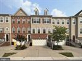 1009 Red Clover Rd in Gambrills, MD - Building Photo