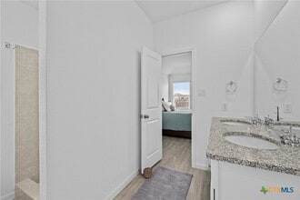 2920 Calandra Lark in Canyon Lake, TX - Building Photo - Building Photo
