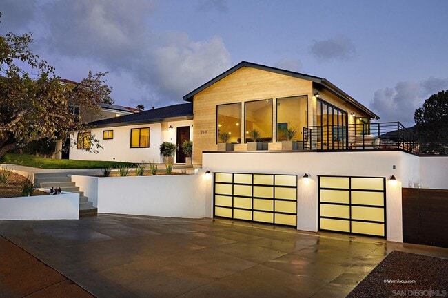 2641 Costebelle Dr