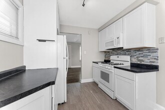 28735 Brentwood St in Southfield, MI - Building Photo - Building Photo