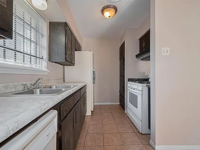 property at 3619 Kilkenny Dr