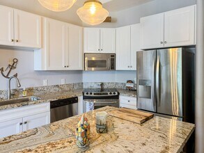 1021 Scott St in San Diego, CA - Building Photo - Building Photo