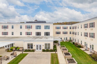 Keystone Villa at Fleetwood in Blandon, PA - Building Photo - Building Photo