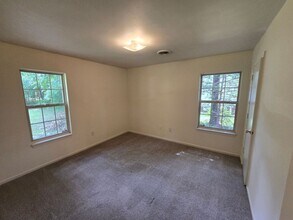 423 Briarwood Cir in Hopewell, VA - Building Photo - Building Photo