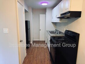 109 S 9th St in Broken Arrow, OK - Building Photo - Building Photo