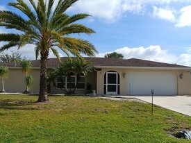 56 Pepe Ct in Punta Gorda, FL - Building Photo