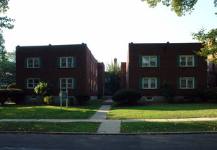 West Allen Court Apartments in Allentown, PA - Foto de edificio - Building Photo