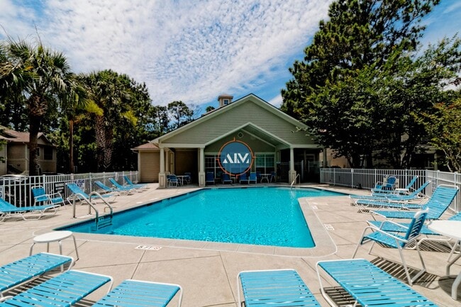 112 Union Cemetery Rd in Hilton Head Island, SC - Building Photo - Building Photo