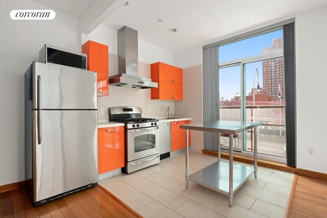 78 Ridge St in New York, NY - Building Photo - Building Photo