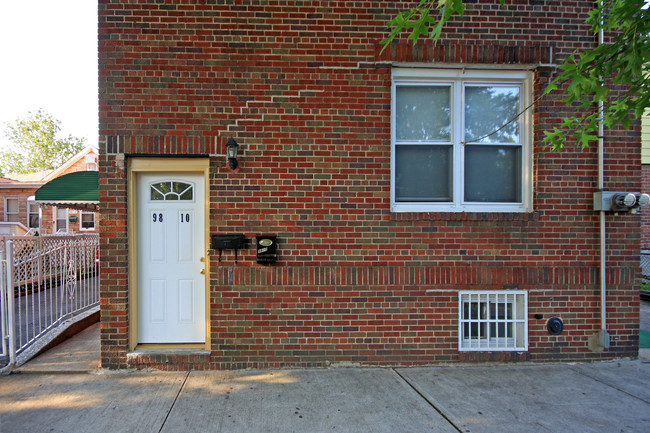 98-10 23rd Ave in Flushing, NY - Building Photo - Building Photo