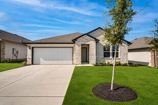 821 Indigo Wy in Seguin, TX - Building Photo