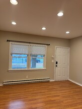 53 Maple Ave in Keansburg, NJ - Foto de edificio - Building Photo