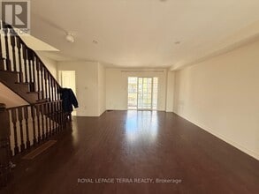 16 Camilleri Rd in Ajax, ON - Building Photo - Building Photo