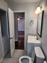 7919 Scanlock St photo'