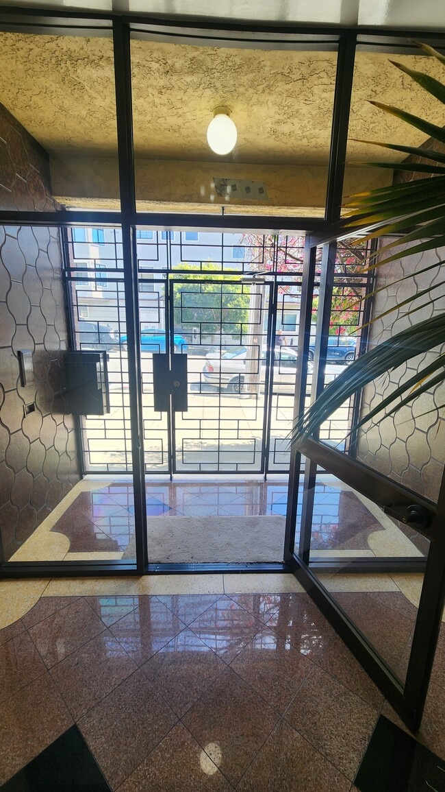 2395 26th Ave in San Francisco, CA - Foto de edificio - Building Photo