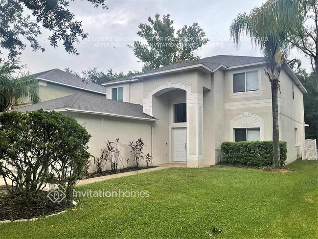 18221 Sandy Pointe Dr in Tampa, FL - Foto de edificio - Building Photo