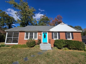 8410 Holly Hill Rd in Richmond, VA - Building Photo