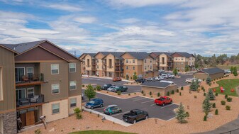 The Reserve @ Metolius in Redmond, OR - Building Photo