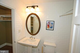 311 9th St SE in Washington, DC - Building Photo - Building Photo