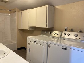 2101 W Mallon Ave in Spokane, WA - Building Photo - Building Photo