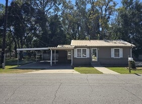 204 Dunand St in Lafayette, LA - Building Photo