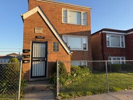 7439 W 64th St, Unit B in Summit, IL - Building Photo