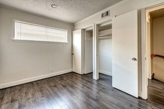 4321 Hazard St, Unit 9 in Houston, TX - Building Photo - Building Photo