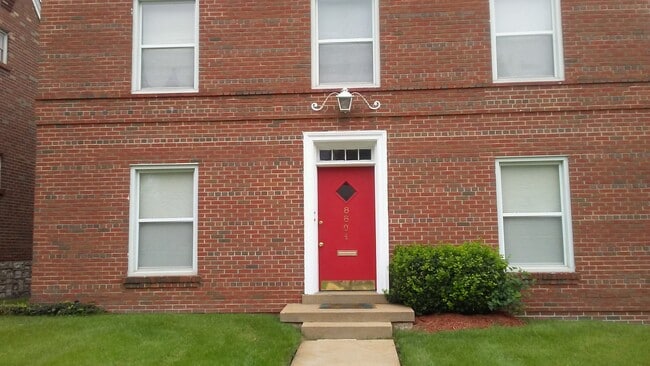 8804 Riverview Blvd, Unit 8804 Riverview