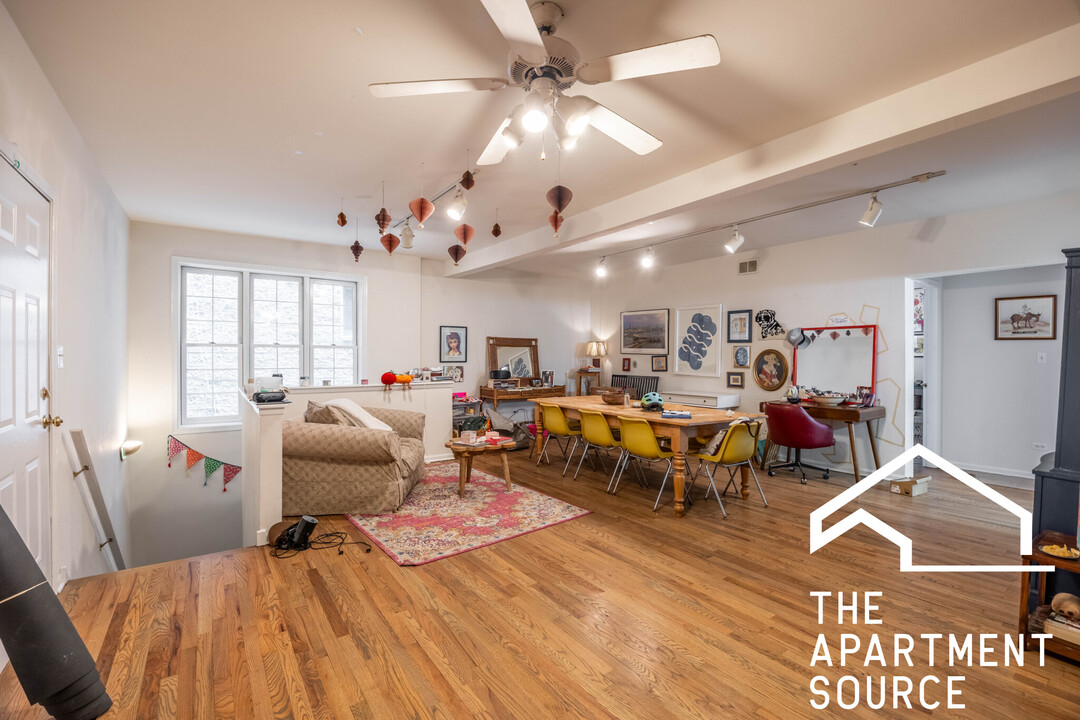 1465 W Cortez St, Unit 1n in Chicago, IL - Building Photo