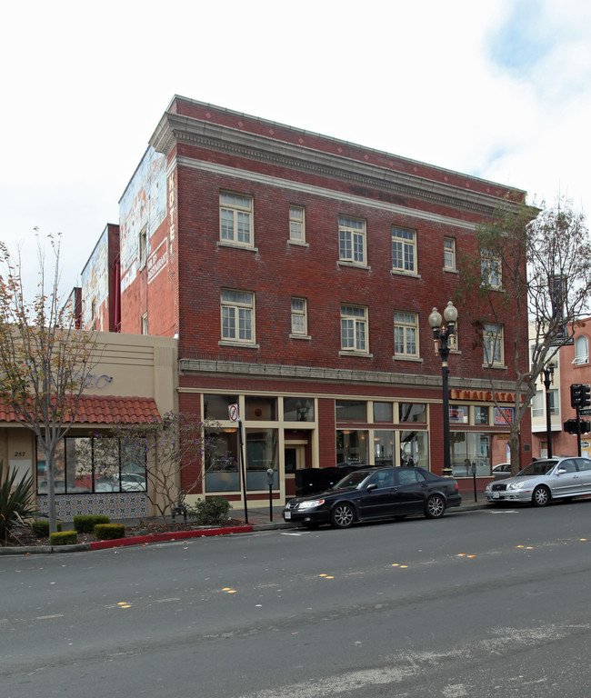 Metropolitan Hotel in South San Francisco, CA - Building Photo - Building Photo