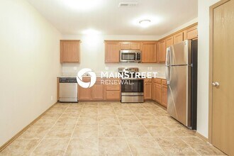 1404 Eagle Dr in Pleasant Hill, MO - Building Photo - Building Photo