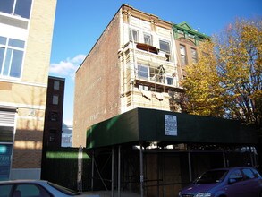 305 W 123rd St in New York, NY - Building Photo - Building Photo