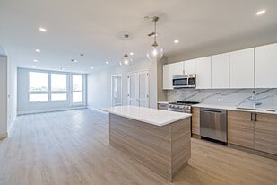 Skylar Lofts in Jersey City, NJ - Building Photo