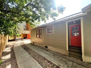 705 Franklin Blvd in Austin, TX - Building Photo - Building Photo