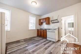 1900 S Throop St in Chicago, IL - Building Photo - Building Photo