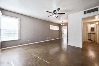 340 E Virginia Cir in Phoenix, AZ - Building Photo - Building Photo