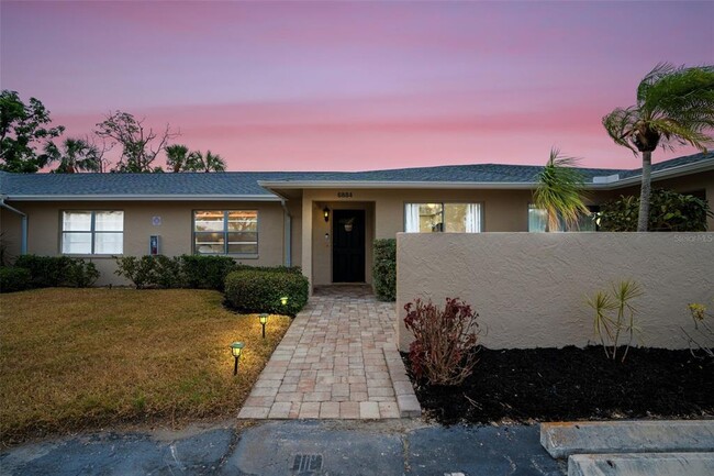 property at 6884 W Country Club Ln