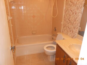 977 Whiporwill Dr in Port Orange, FL - Building Photo - Building Photo